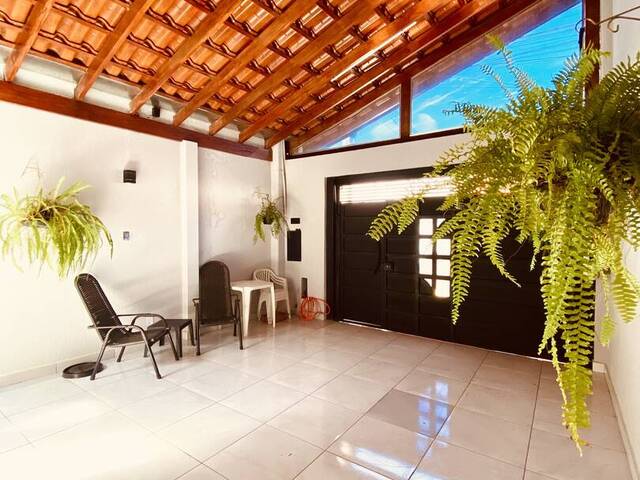 #1674 - Casa para Venda em Franca - SP