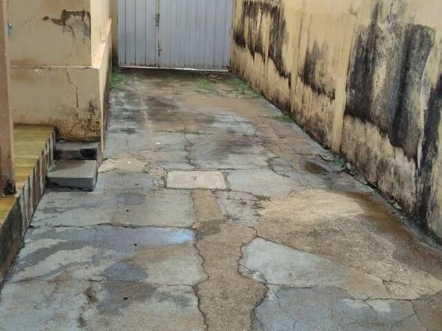 #1677 - Casa para Venda em Franca - SP