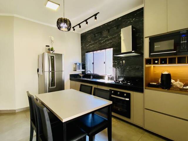 #1714 - Casa para Venda em Franca - SP