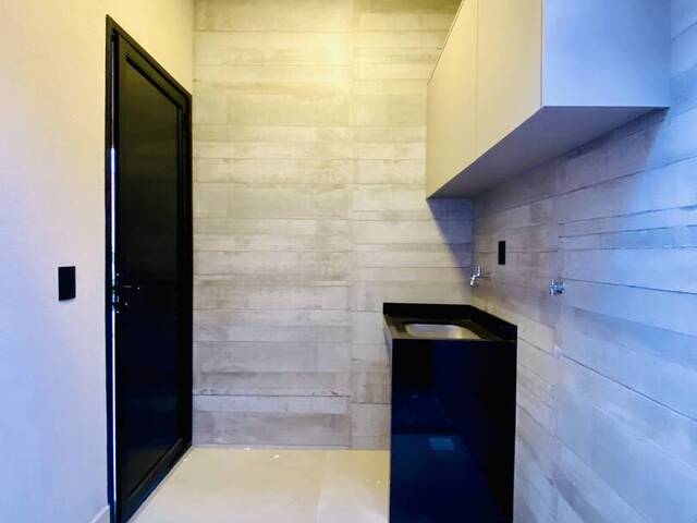 #1694 - Casa para Venda em Franca - SP