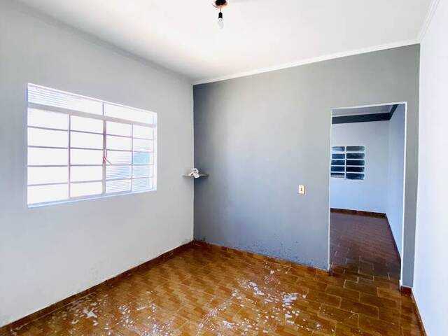 #1716 - Casa para Venda em Franca - SP
