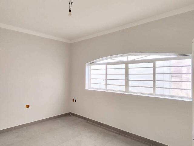 #1717 - Casa para Venda em Franca - SP