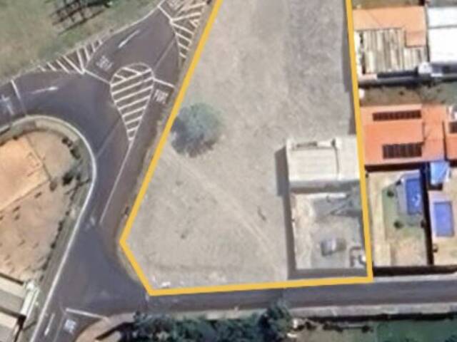 #1740 - Sala para Venda em Franca - SP