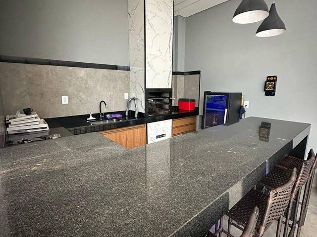 #1766 - Casa para Venda em Franca - SP