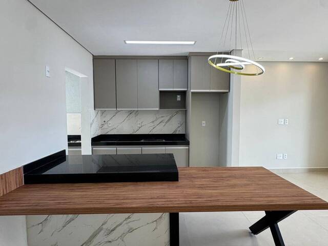 #1770 - Apartamento para Venda em Franca - SP